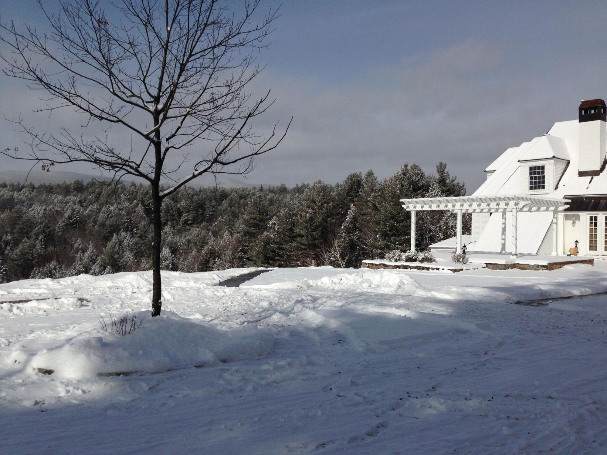 Adams Hill House Retreat - Artist-Architect'S Estate, Newfane Vermont Bed & Breakfast Exterior photo